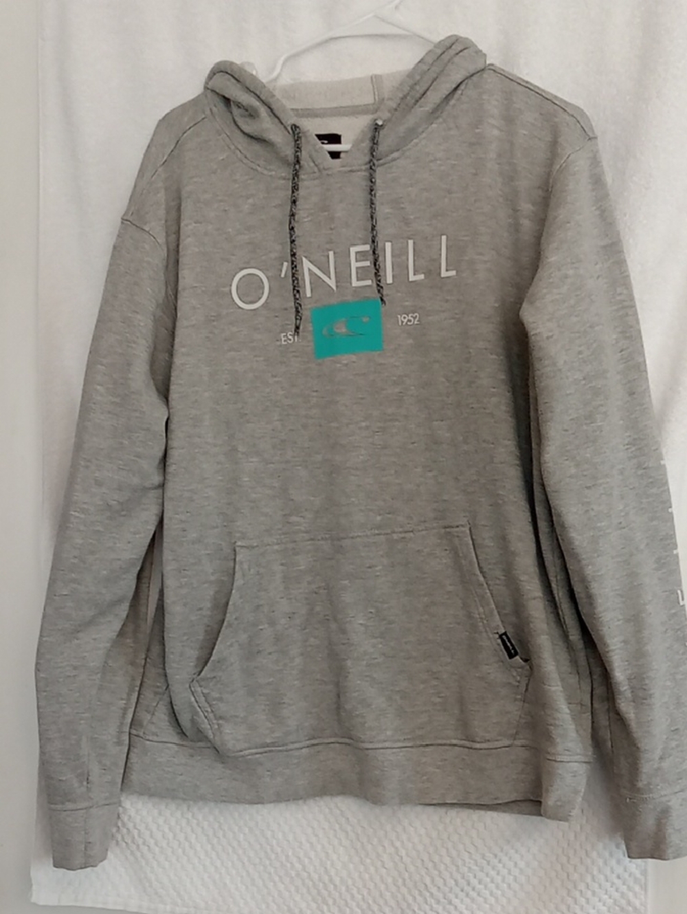 O'Neill Light Gray Size L  Hoodie with Teal Logo Accent
